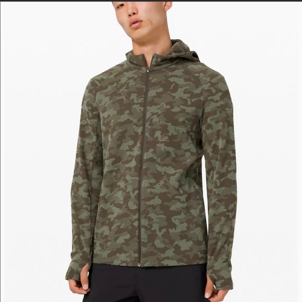 NWT! LULULEMON - Surge Warm Full Zip (M)